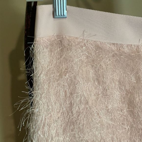BANANA REPUBLIC Pink Eyelash Skirt - Picture 3 of 5